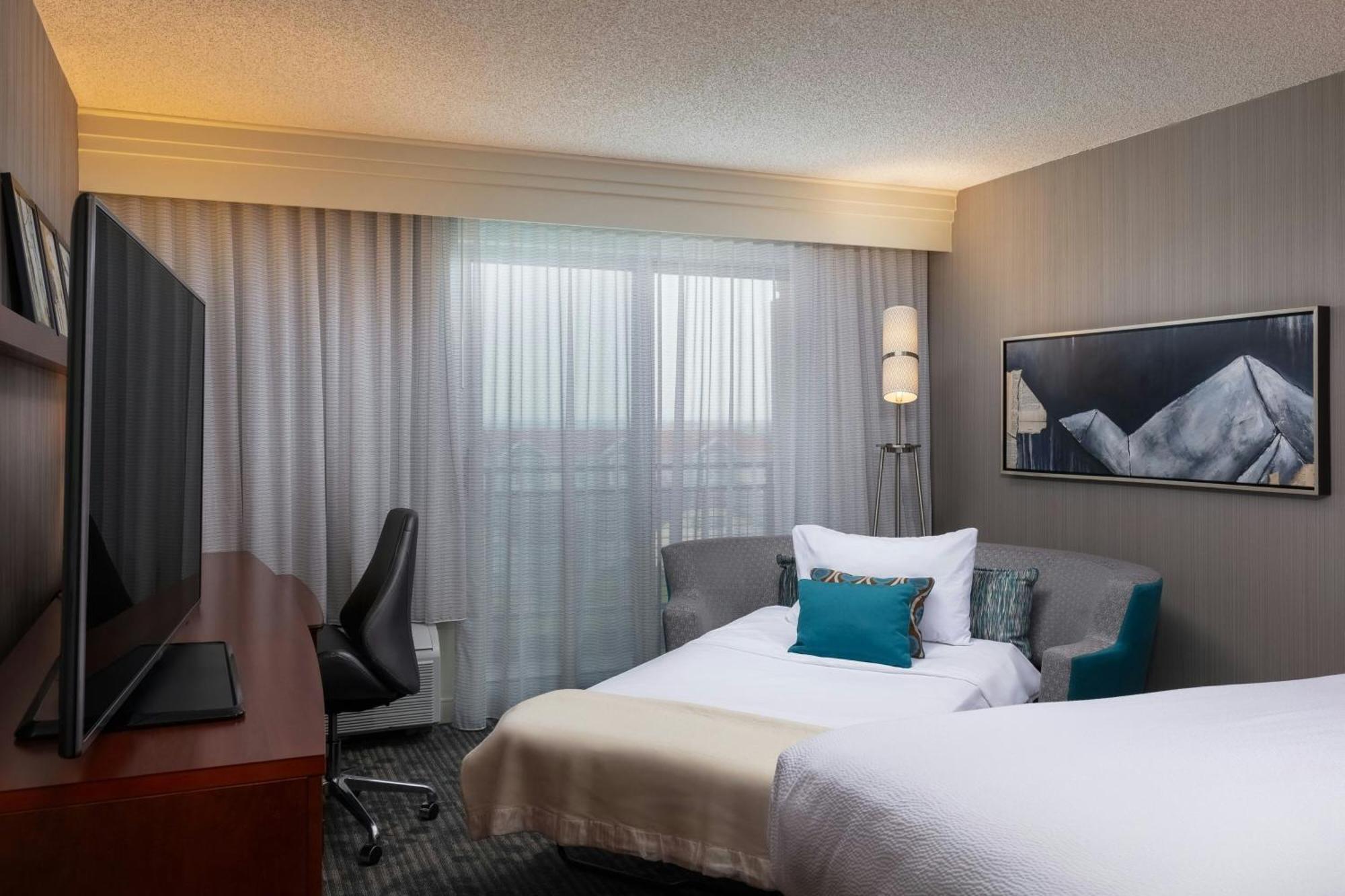 Courtyard By Marriott Denver Airport Exterior foto