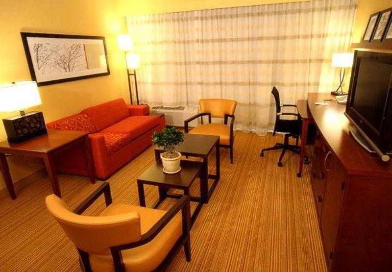 Courtyard By Marriott Denver Airport Quarto foto